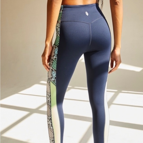Free People Movement Remix Leggings, Size S - Picture 4 of 4